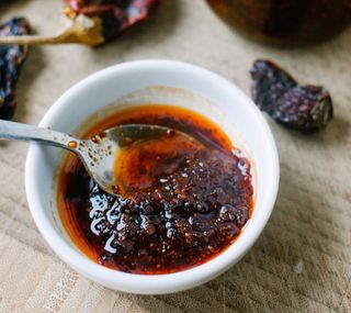 Salsa macha (casera y muy picante)