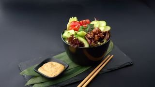 ქათმის სალათი ტერიაკის&მდოგვის სოუსით