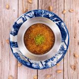 Kюнефе изпечено порция