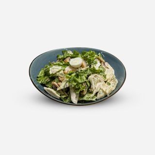 Салат с курицей и грибами в ореховом соусе 