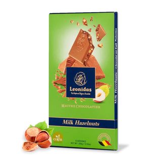 Tableta ciocolata cu lapte si alune de padure 100g