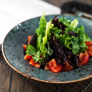 Салат с хрустящими баклажанами 