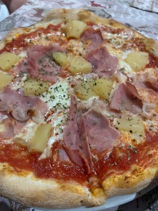 Pizza Hawaiana