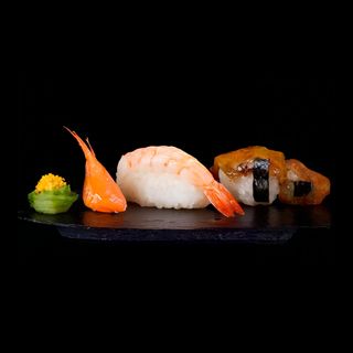 Нигири със скарида (80г)