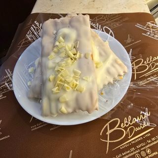 Chiacchiere al forno farcite con cioccolato bianco confezione gr 750