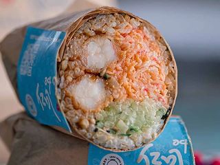 Суші Шаурма  Ебі темпура (2 варіанти) З крабом спайсi та СИРОМ ФІЛА