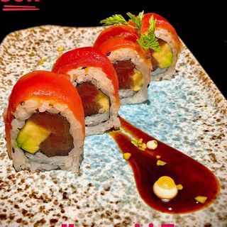 Ura 03 Tonno avocado  4 pezzi