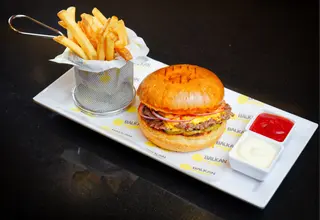 SMASH BURGER DOUBLE KOMBO + Coca-Cola ZERO LIMENKA