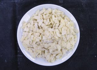 Бадем филиран (100гр)