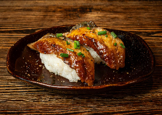 Nigiri de anguila con foie
