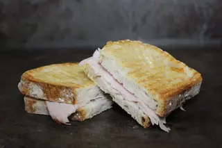Tosta de Fiambre