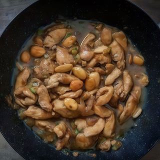 Pollo Con Almendras