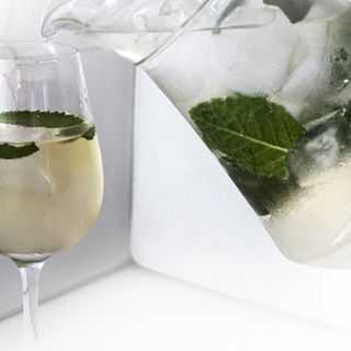 Lote Rebujito (Botella Manzanilla, Seven Up, Hielo)