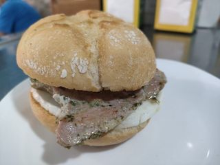 Pulga De Vueltas De Solomillo De Cerdo Con Semicurado