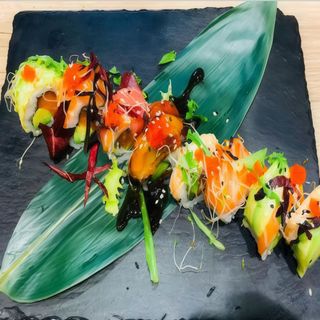 Dragón Arcoíris (8 uds.)