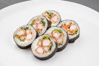 Futomaki krewetka grill