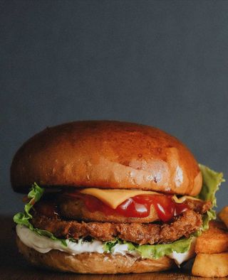 Меню пролетариат + пържени картофи + Напитка