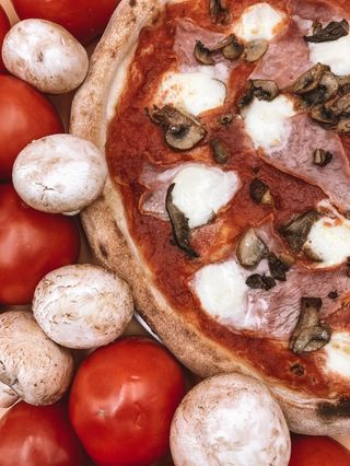 Піца Prosciutto e funghi (510г)