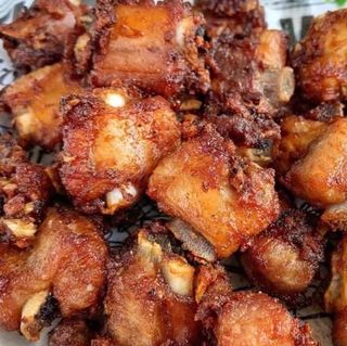 105.Costillas fritas especiales