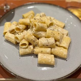 PASTA CACIO E PEPE 