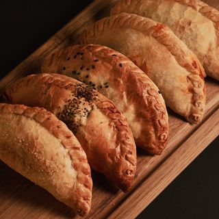 Empanada De Pollo Rústico