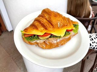 Круасан Чізбургер з куркою