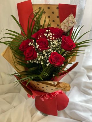 Buket crvenih ruža