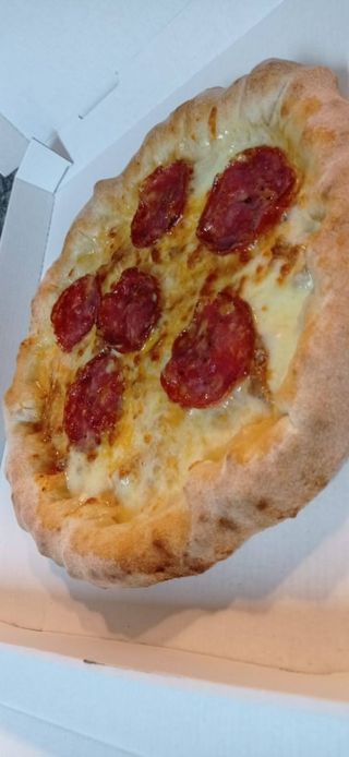 Pizza De Salami (33 Cm.)