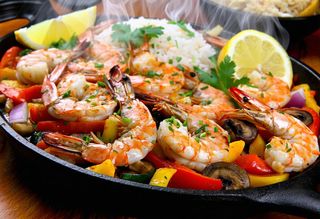 Golden prawn sizzler