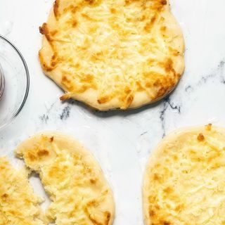 ميني مناقيش بالجبن