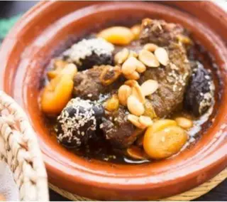 Tagine de viande aux pruneaux