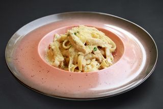 Паста з куркою