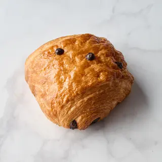 Pain au chocolat cu maia