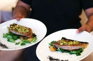 Solomillo De Atún Fresco Blue Finn Con Pistachos