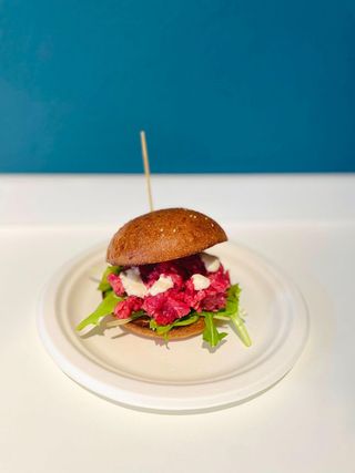 Bun pan brioches con tartare di fassona