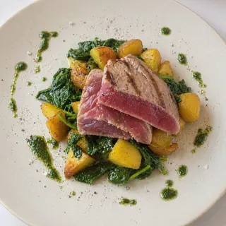 Tuna steak sa krompir salatom