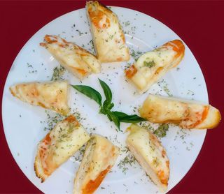 Pan con Ajo y Queso (ración)