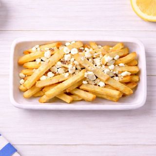 Patatine fritte e feta