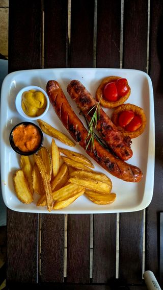 Goveđa Kobasica punjena sirom