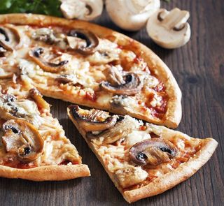 Pizza Funghi Funghi