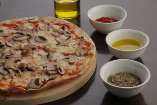 პიცა შამპინიონებით  (33 სმ)