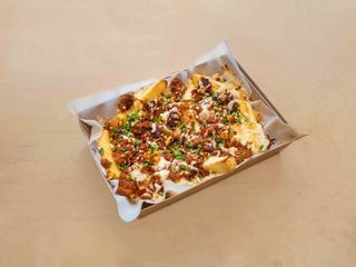 Frytki z chilli con carne