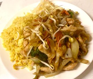 Kurczak smażony z cebulą