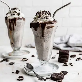Salted caramel shake