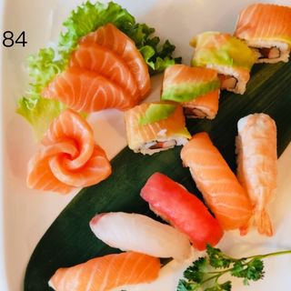 84 Sushi sashimi misto - 16 pezzi