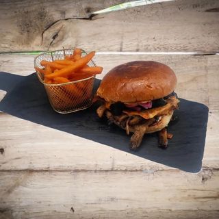 BURGER Z BOCZNIAKIEM