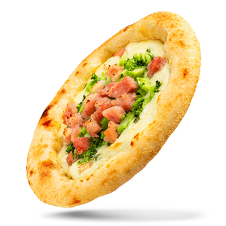 23. Esfirra de Brócolos Com Queijo e Bacon