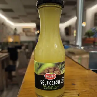 ZUMO DE PIÑA y MANZANA