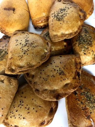 Empanadillas De Masa Escaldada Variadas (10 Uds.)