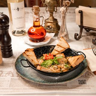 Creveti aglio olio e peperoncino